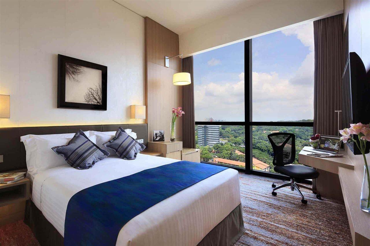 Momentus Hotel Alexandra Singapore Exterior photo