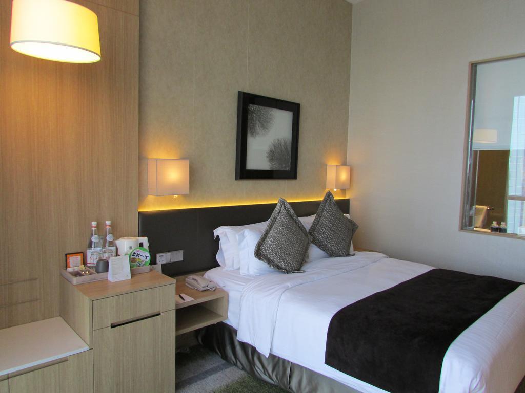 Momentus Hotel Alexandra Singapore Exterior photo
