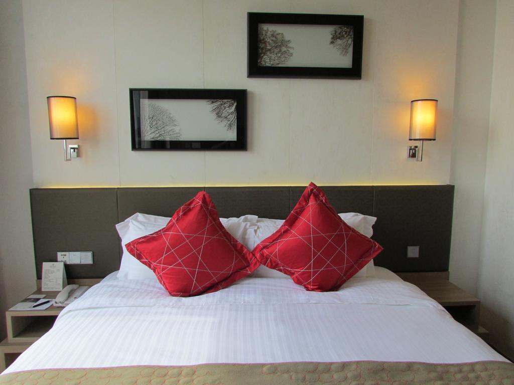 Momentus Hotel Alexandra Singapore Exterior photo